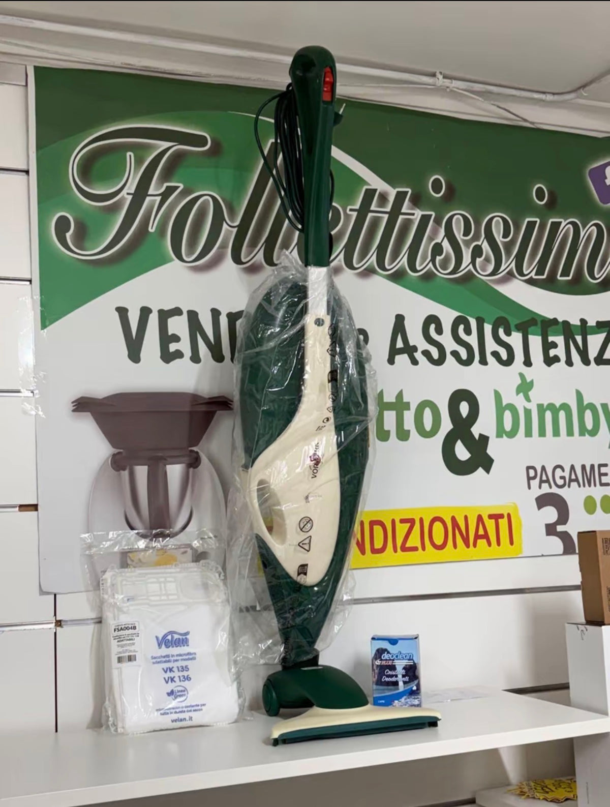 VORWERK VK-135 - GARANZIA TRE ANNI - SACCHETTI E PROFUMINI IN OMAGGIO